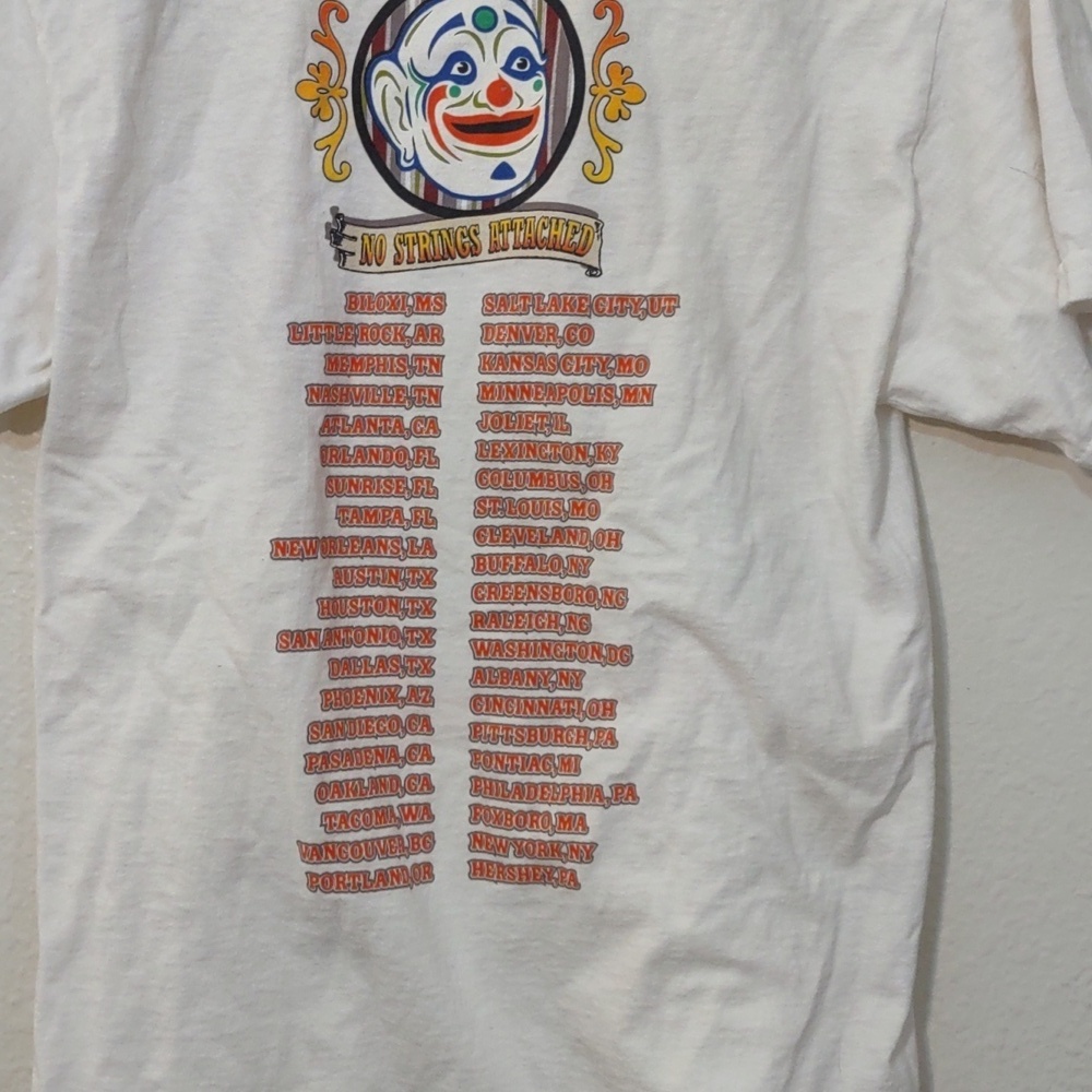 VINTAGE SLIGHTLY USED NSYNC NO STRINGS ATTACHED CONCERT TSHIRT 2000 SIZE S - Picture 8 of 9